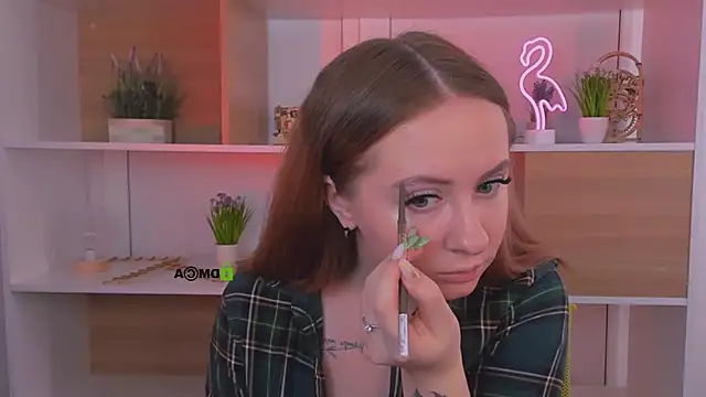 mila glow1 online show from October 12, 8:39 am