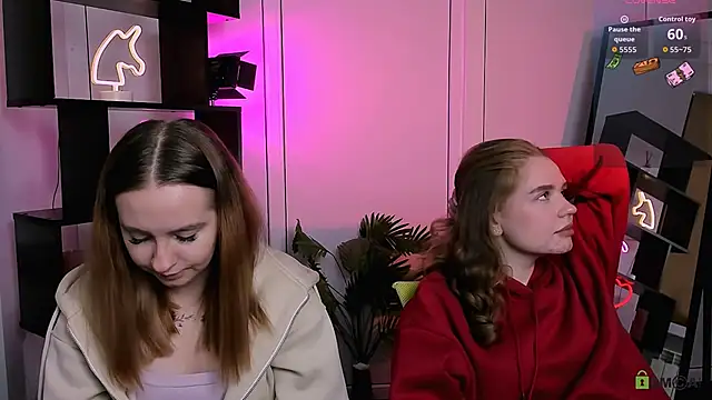 mila glow1 online show from November 8, 7:30 pm