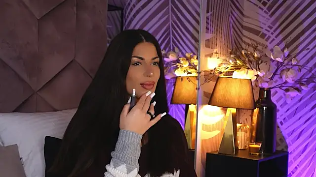 EvaRhea online show from December 3, 3:53 am