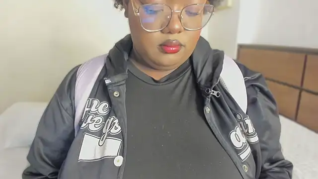 Snapshot of Ayana_ebonny_ chatting on October 22, 12:43 pm Ayana ebonny online show from October 22, 12:43 pm