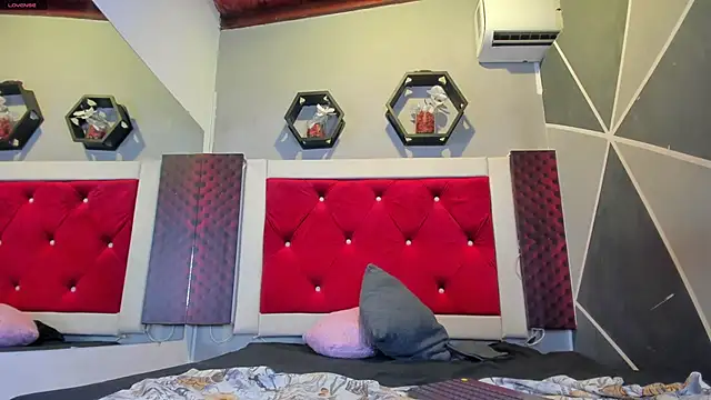 VictoriaDuart online show from November 17, 8:53 pm