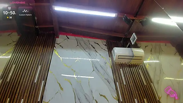 VictoriaDuart online show from April 12, 8:33 pm