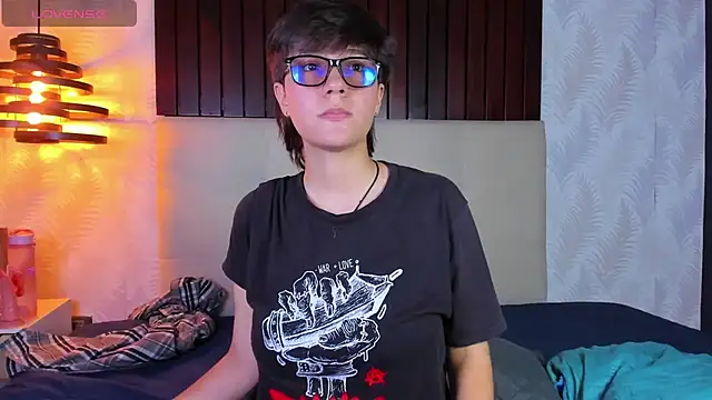 Tsuki Maru online show from October 21, 2:10 pm