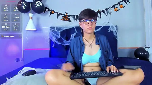 Tsuki Maru online show from October 16, 8:44 pm