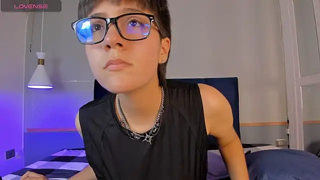 Tsuki Maru online show from November 20, 8:21 pm