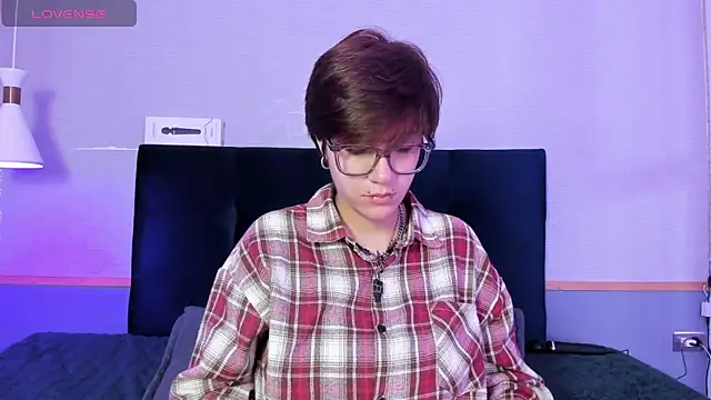 Tsuki Maru online show from March 6, 8:59 pm