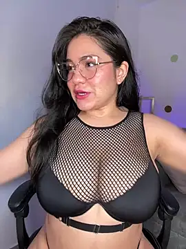 nicole steele online show from July 8, 1:52 am