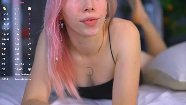 JuliannaWenger online show from November 23, 5:14 pm