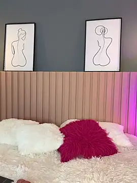 Mila Hank  online show from February 23, 2:27 pm