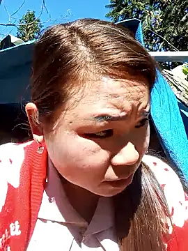 may-squirl online show from November 29, 4:16 am