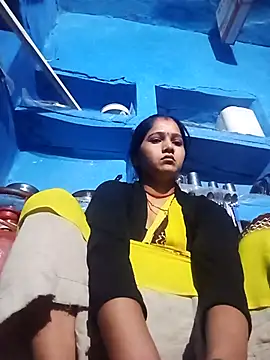 Jooli xx online show from April 16, 12:33 am