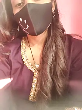 posewith online show from January 15, 9:26 am