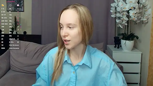 SoonMoor online show from January 11, 8:14 pm