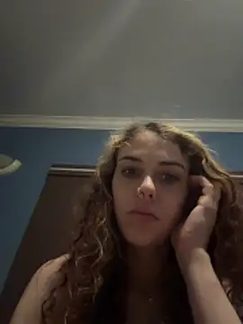 aurorasparkles online show from March 1, 6:46 am