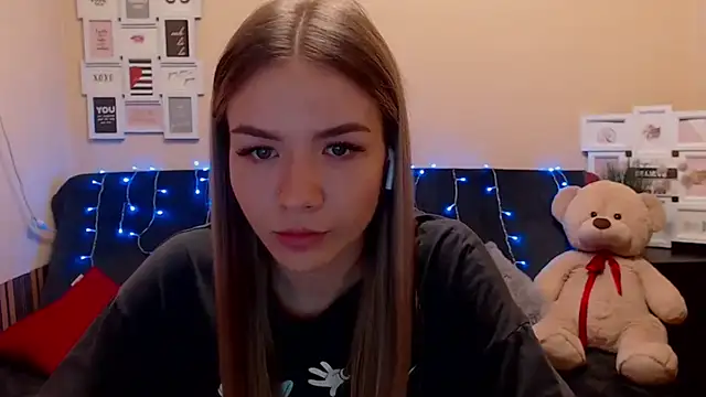 aSingleOne online show from February 12, 7:48 pm