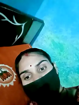 Snapshot of Nishaa_ji chatting on October 15, 8:17 am Nishaa ji online show from October 15, 8:17 am