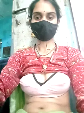 Snapshot of Nishaa_ji chatting on October 17, 9:56 am Nishaa ji online show from October 17, 9:56 am