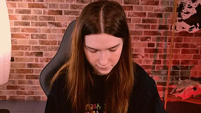 AliceCUNTach online show from November 9, 5:36 am