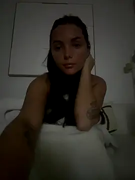 madiiy online show from November 5, 11:32 pm