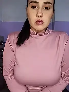 kariciasecreta online show from July 2, 1:27 am