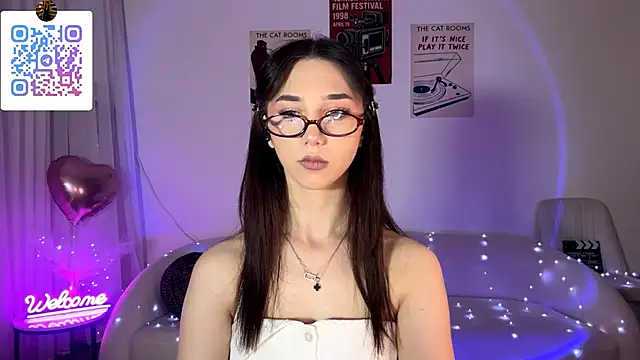 LinaMour online show from May 17, 10:09 pm