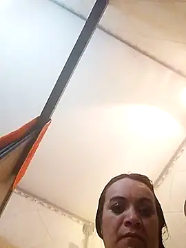 isabella931054 online show from September 12, 11:45 pm