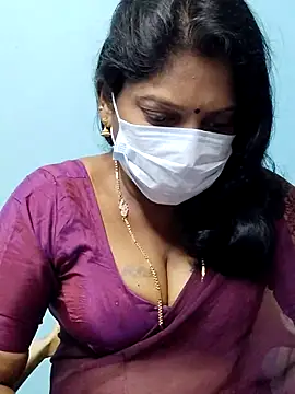 saadhana99 online show from November 14, 1:22 pm