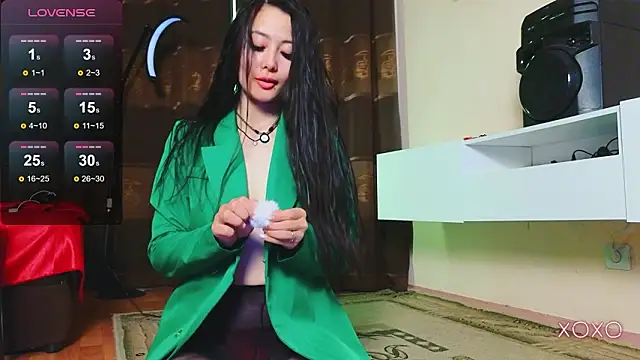 Milly  Foxy online show from February 16, 11:10 am