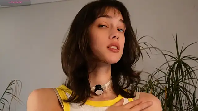 Snapshot of ttragedienne chatting on October 13, 2:20 pm ttragedienne online show from October 13, 2:20 pm