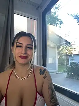 Snapshot of Ella_Vee chatting on September 21, 5:17 am Ella Vee online show from September 21, 5:17 am