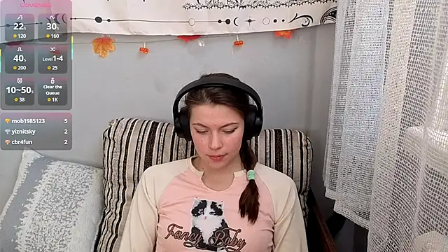 CutieAnny online show from November 16, 6:48 am