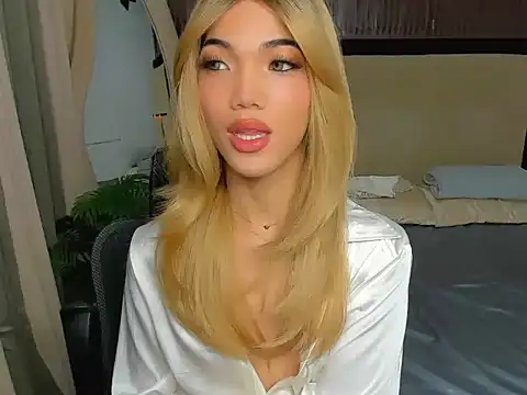 CassieSommereux online show from January 9, 4:00 pm