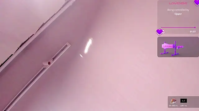 Manelyk evanss  online show from March 6, 6:03 pm