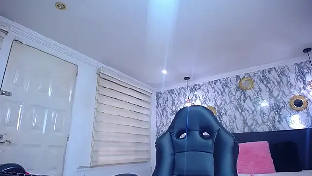 Dafne castro  online show from January 5, 7:17 pm