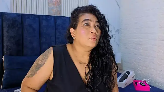 yunkeyc online show from November 6, 1:55 am