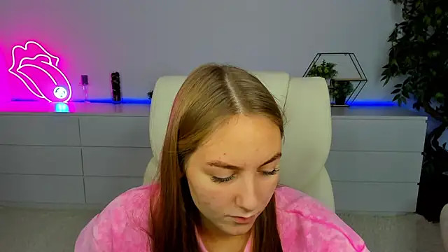 MilaAddams online show from November 16, 6:48 am