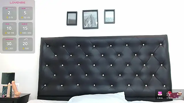 ivorynoir online show from December 14, 1:50 pm