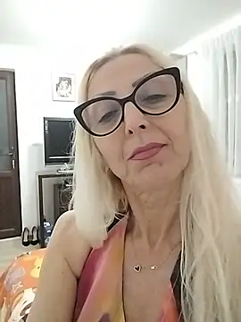  sexyBLONDE46  online show from April 9, 8:03 pm