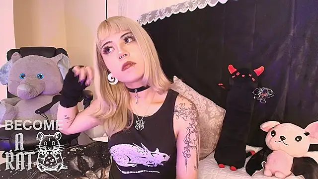 IvyBelle  online show from May 30, 11:41 am