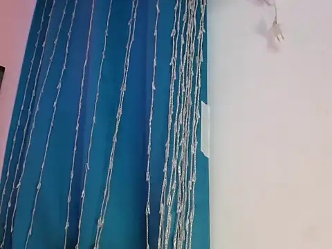 Snapshot of estefania_34 chatting on October 21, 8:13 pm estefania 34 online show from October 21, 8:13 pm