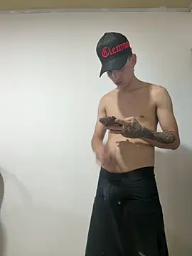 spicyboysvenezuelan online show from September 28, 9:14 am