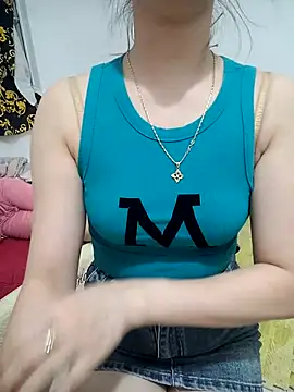 Snapshot of Lolimiu chatting on October 5, 2:33 pm Lolimiu online show from October 5, 2:33 pm