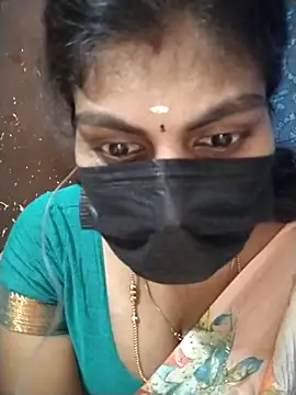 Snapshot of Nithiila chatting on September 30, 8:09 am Nithiila online show from September 30, 8:09 am