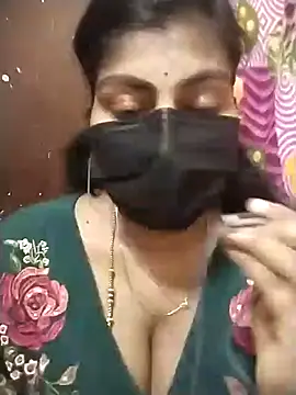 Snapshot of Nithiila chatting on September 23, 8:23 am Nithiila online show from September 23, 8:23 am