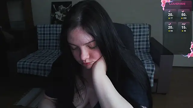 EmillyBones online show from March 22, 7:53 pm