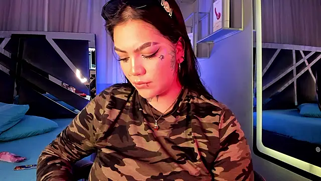 MAGIC TESSA online show from February 18, 7:13 pm