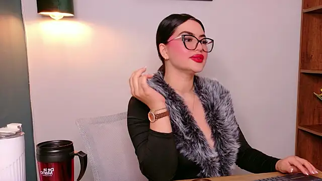 Catalina-Malave online show from March 20, 6:18 am