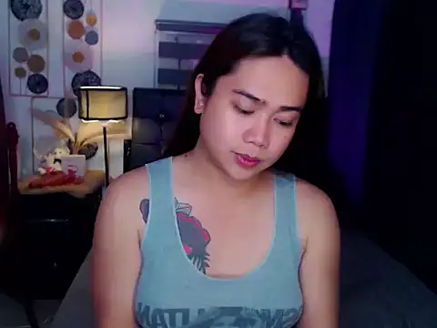 alexahernandezxx online show from February 12, 4:30 pm
