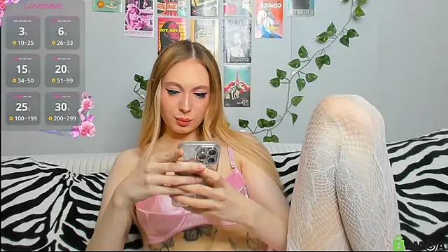BabbbyFoxxx online show from July 14, 8:02 pm