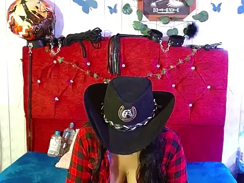 Emiily Johamson online show from October 21, 2:59 am
